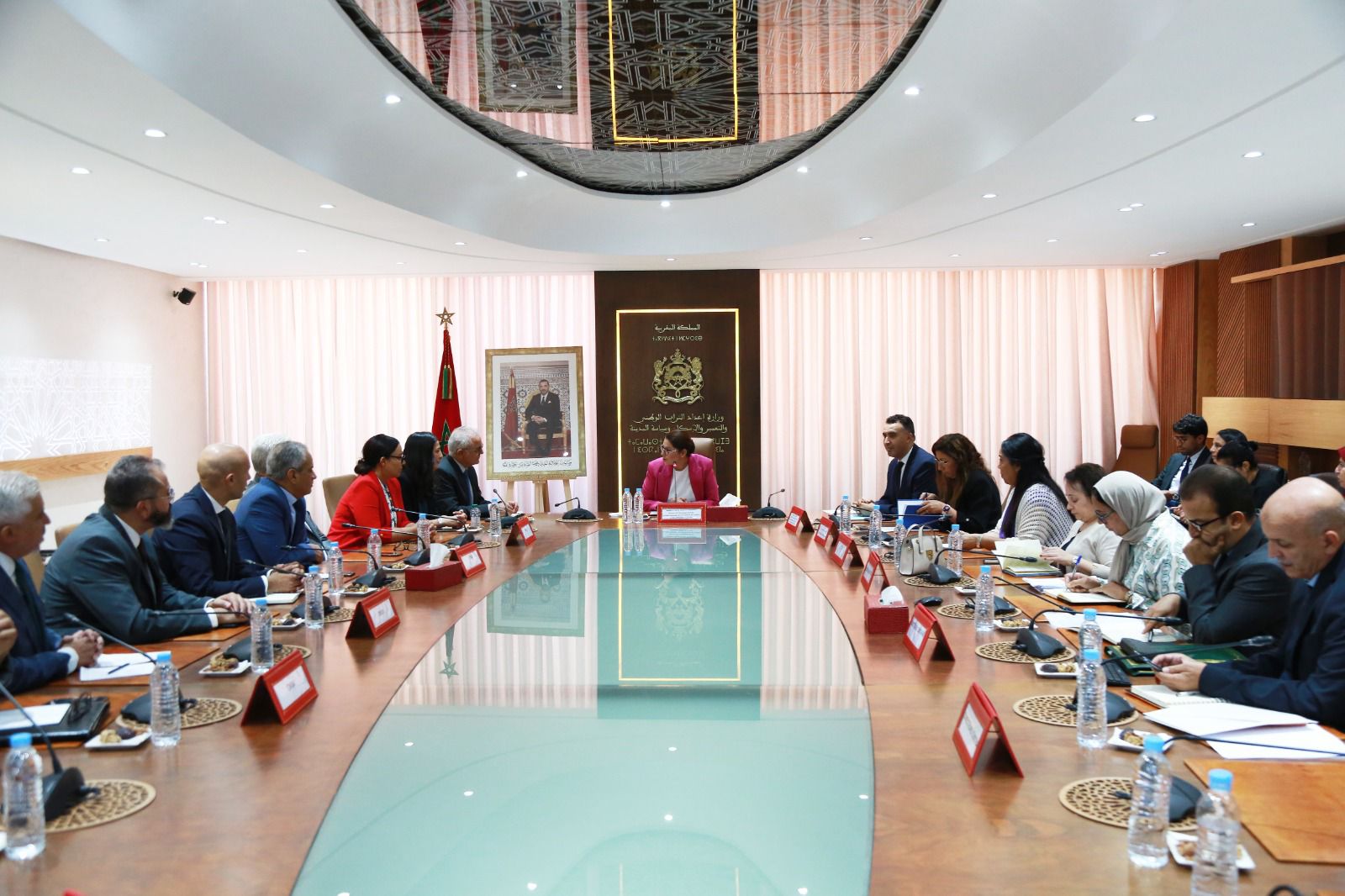 السيدة فاطمة الزهراء المنصوري  تستقبل أعضاء المكتب الجديد للمجلس الوطني لهيئة المهندسين المعماريين